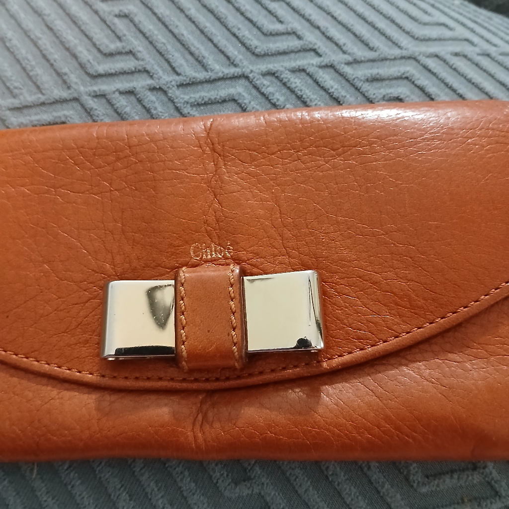 Authentic Chloe Leather Bow Wallet Cognac Brown